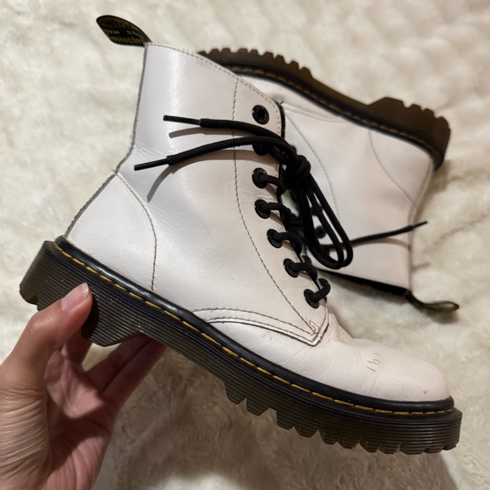 Vintage Dr. Martens white leather 1460 boot